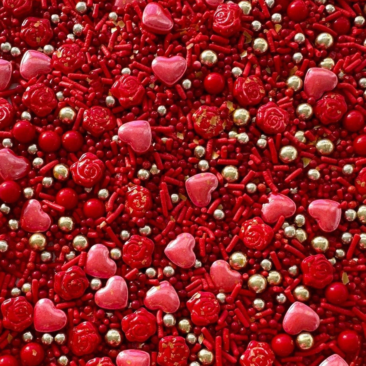 Roses are Red Sprinkle Medley Deluxe: 100g/3.5oz(4oz Volume) Bottle