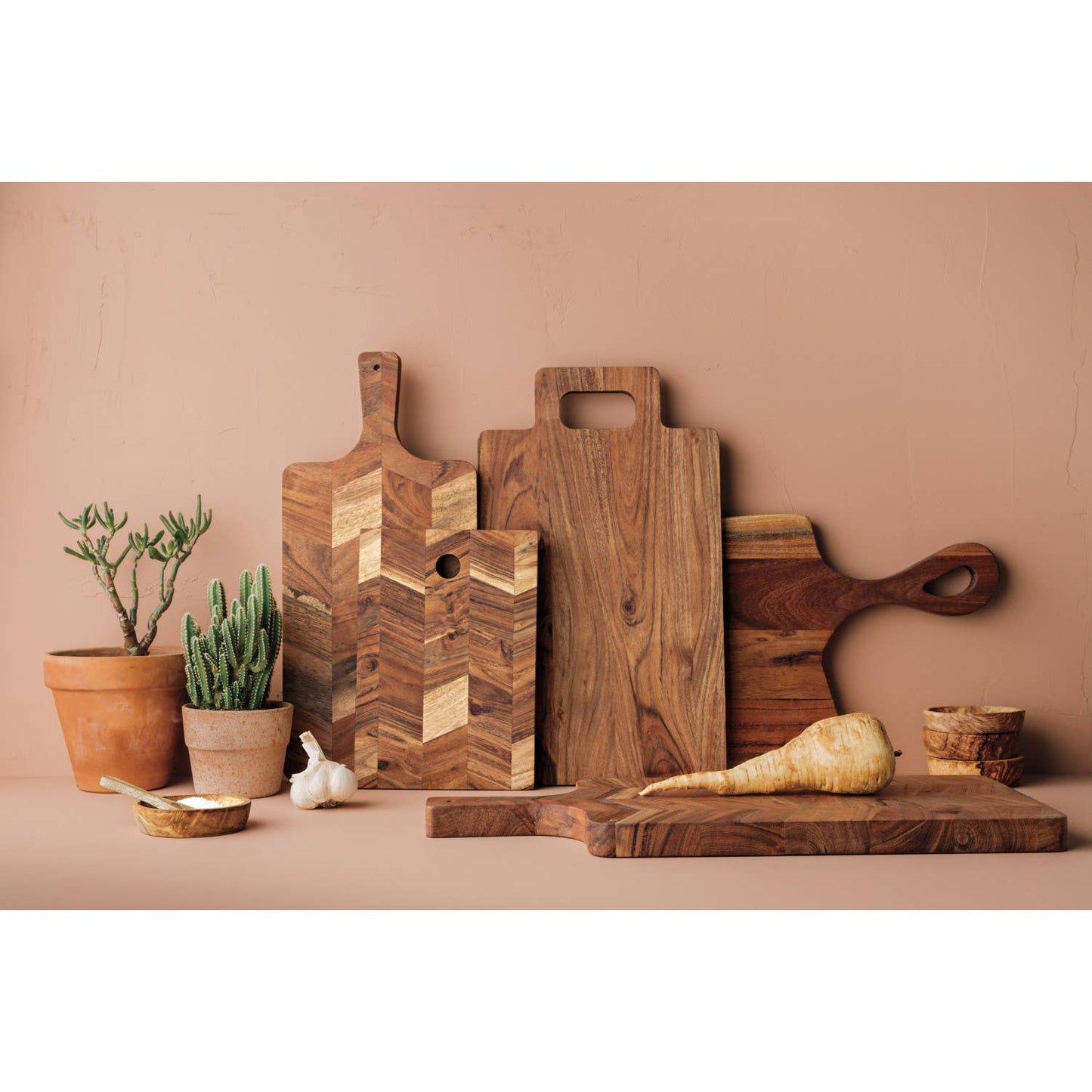 18.5" Heirloom Acacia Serving Board with Handle