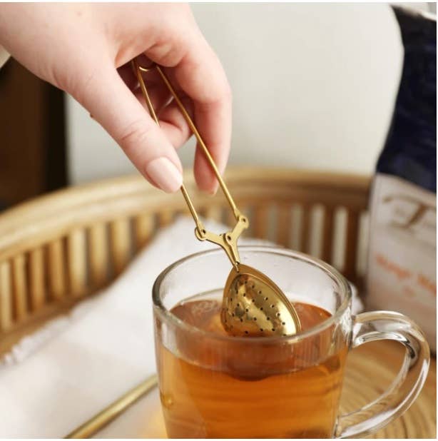 Gold Heart-Shaped Loose Leaf Tea Snap Infuser