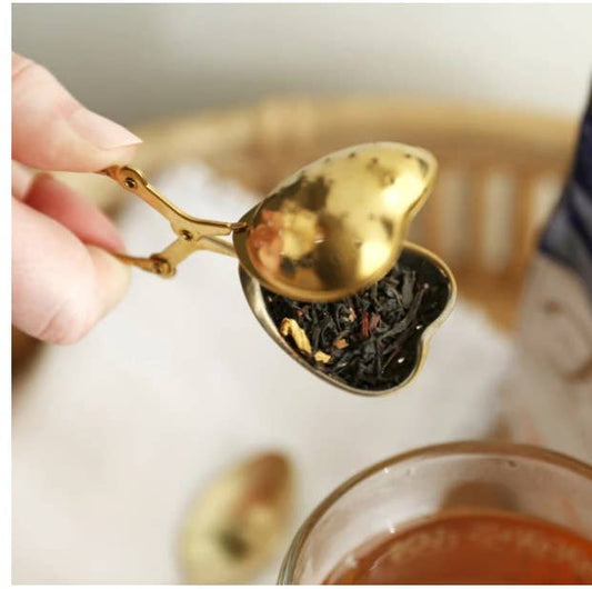 Gold Heart-Shaped Loose Leaf Tea Snap Infuser