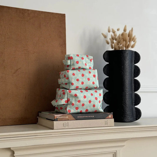 Strawberry Daisies Make-up Bags