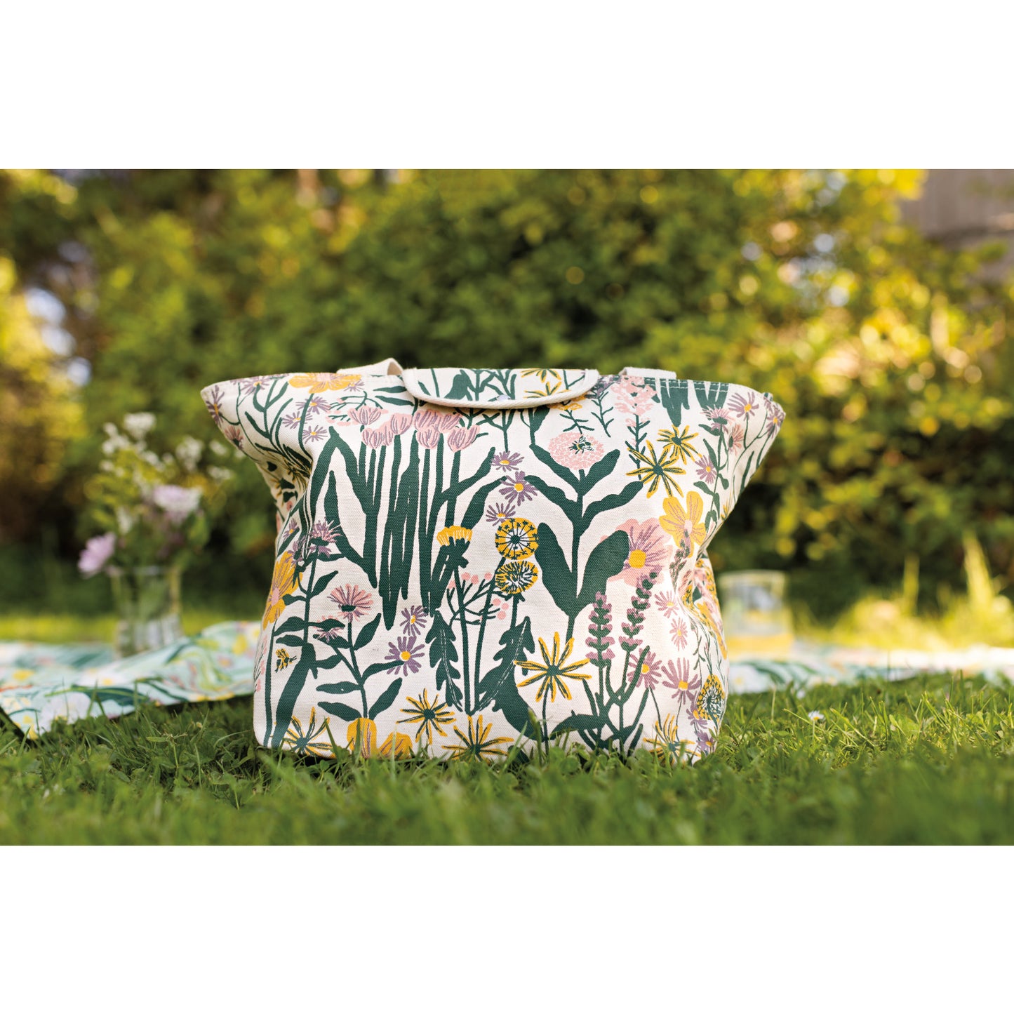 Bees & Blooms Insulated Tote