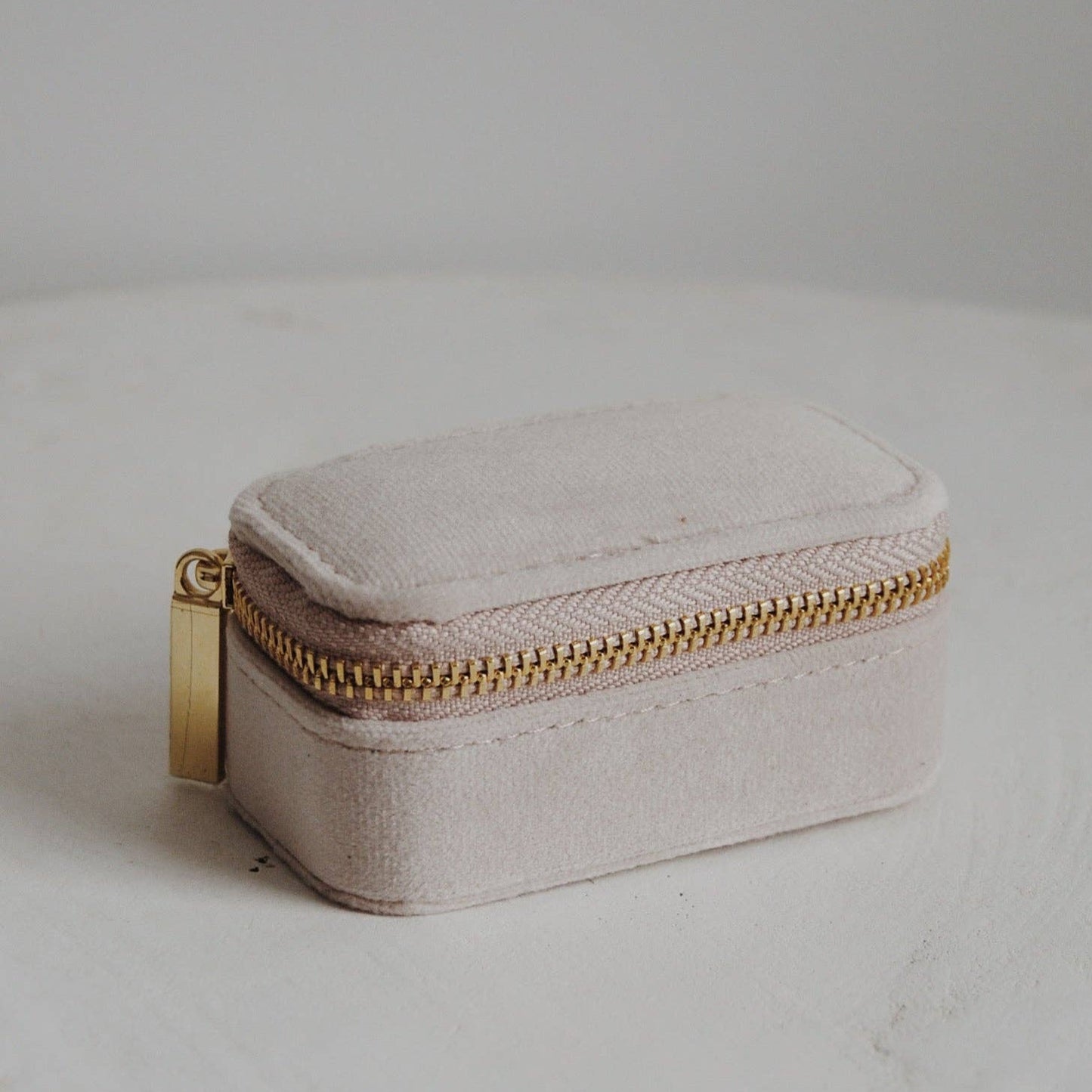 Velvet Travel Jewelry Box in Lavender Haze