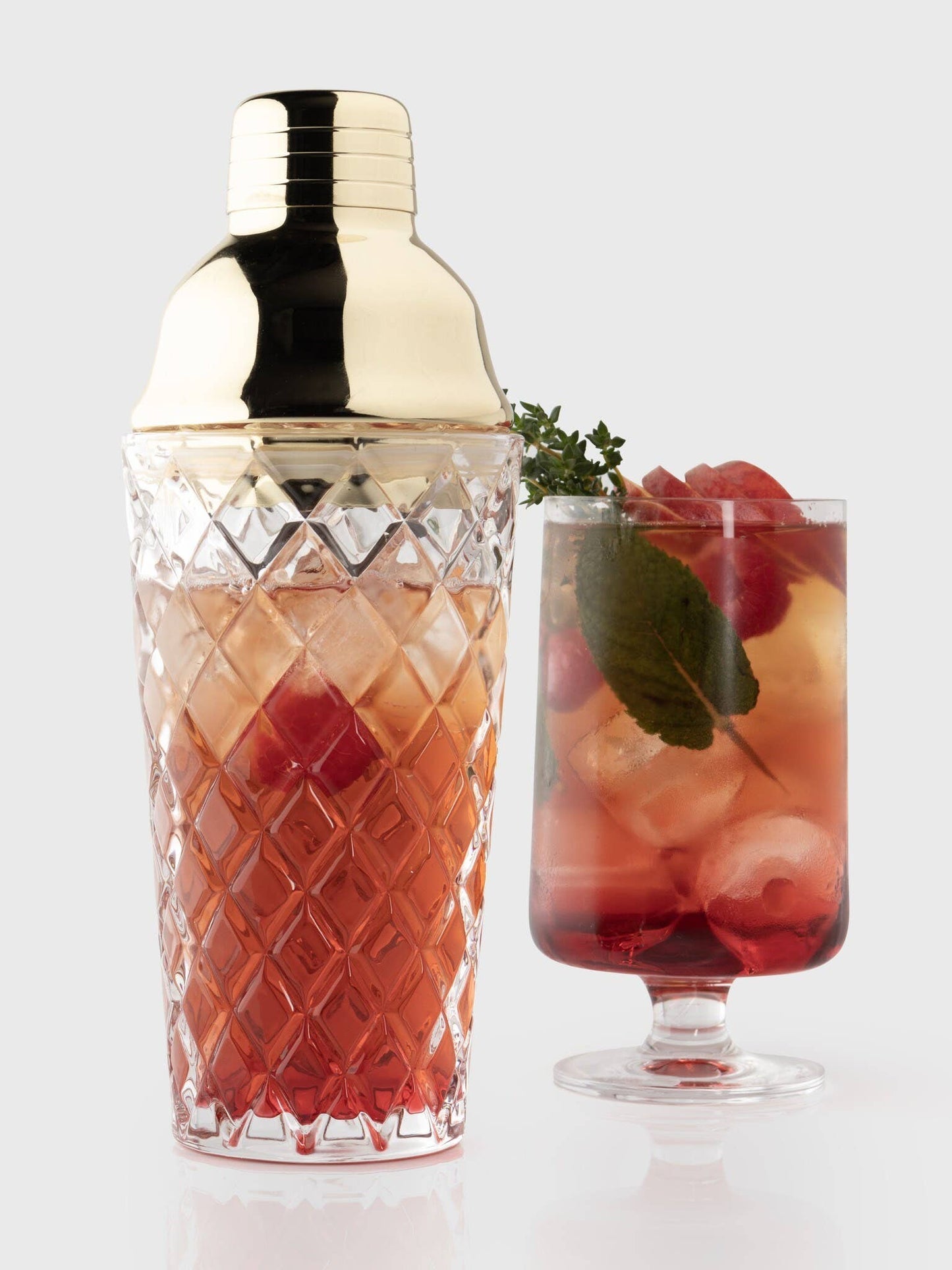 Vintage-inspired Glass Shaker with Gold