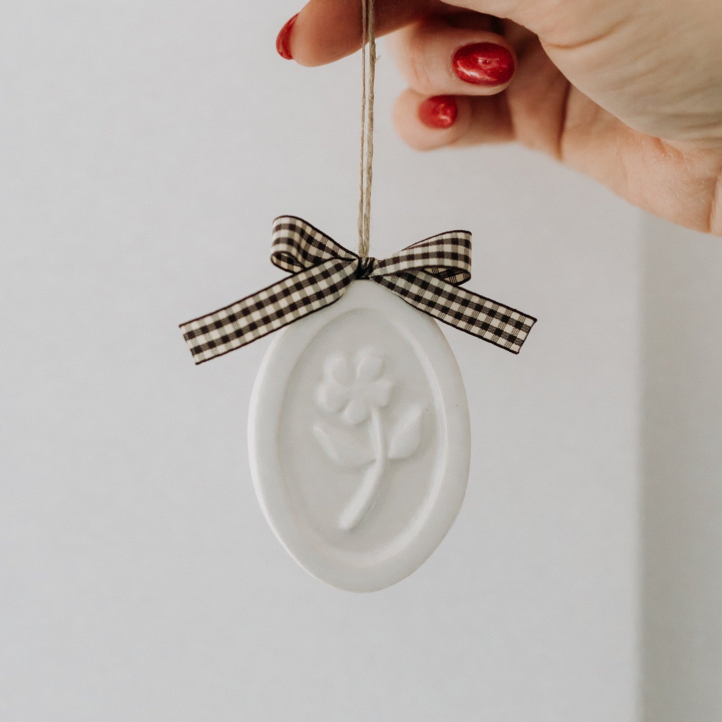 Floral Cameo Christmas Tree Ornaments