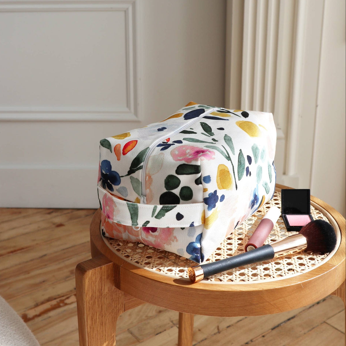 Medium Sierra Florals Toiletry Bag
