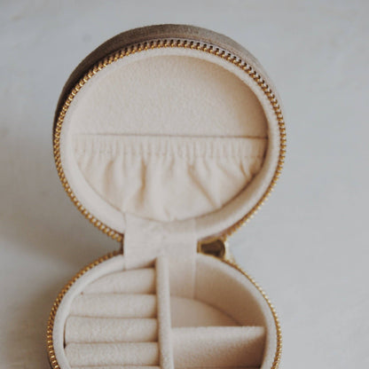 Circular Travel Jewelry Box in Nudie