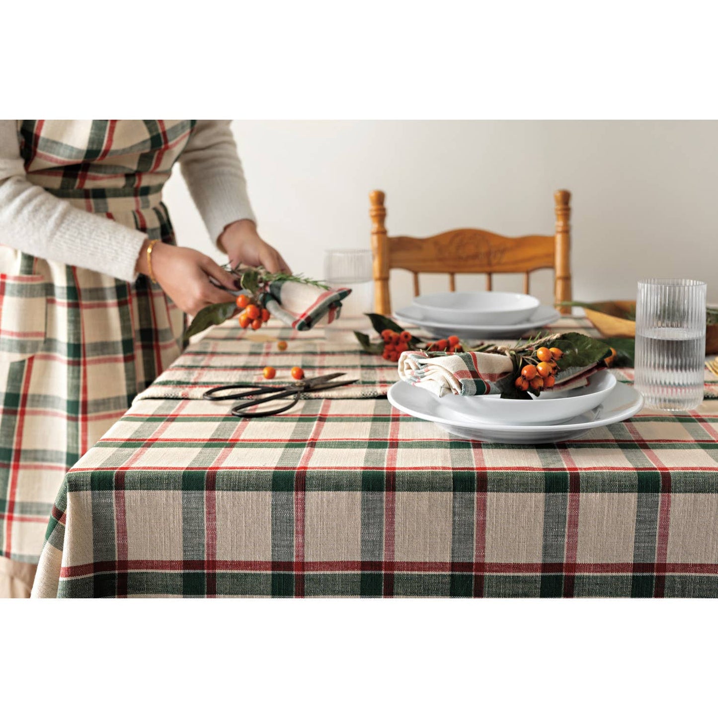 Noel Plaid Christmas Tablecloth—90 x 60 inch
