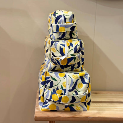 Medium Lemons Toiletry Bag