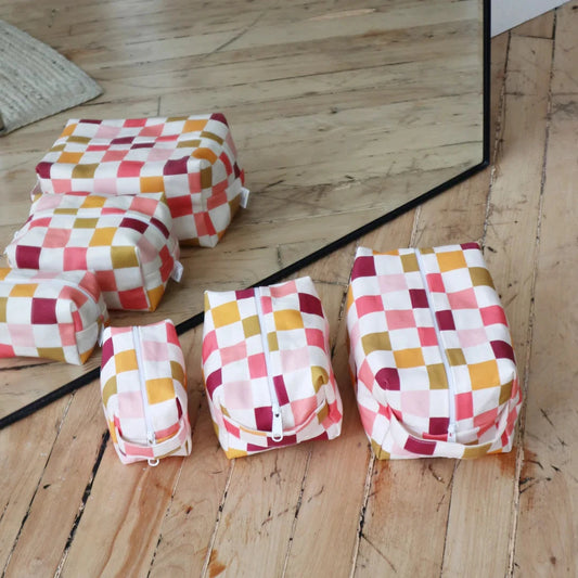 Retro Grid Make-up Bags